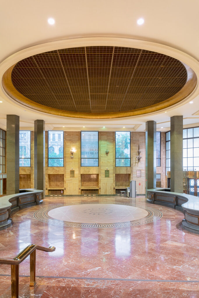 Interior actual del edificio. Fotografía del interior actual del edificio.