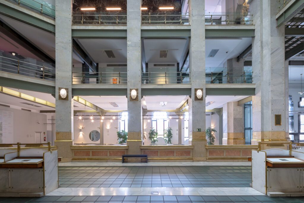 Mostradores de los servicios públicos. Fotografía de los mostradores de los servicios públicos.